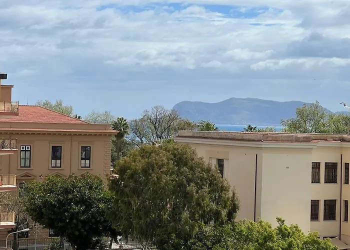 Large Flat Near Botanical Garden & Central Station